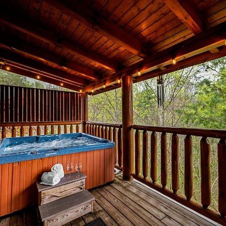 2-Bedroom Cabin With 2 Master Suites, Loft, Half-Bath And Hot Tub In A Serene Resort Setting 세비어빌 외부 사진