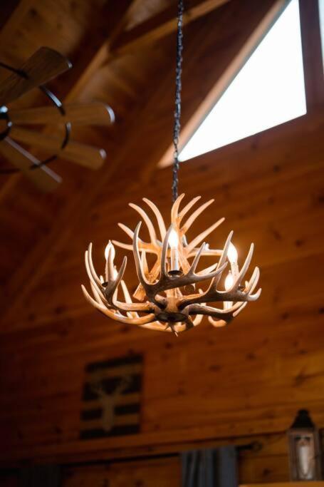 2-Bedroom Cabin With 2 Master Suites, Loft, Half-Bath And Hot Tub In A Serene Resort Setting 세비어빌 외부 사진