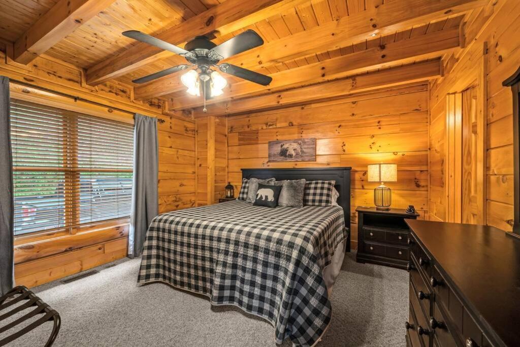 2-Bedroom Cabin With 2 Master Suites, Loft, Half-Bath And Hot Tub In A Serene Resort Setting 세비어빌 외부 사진